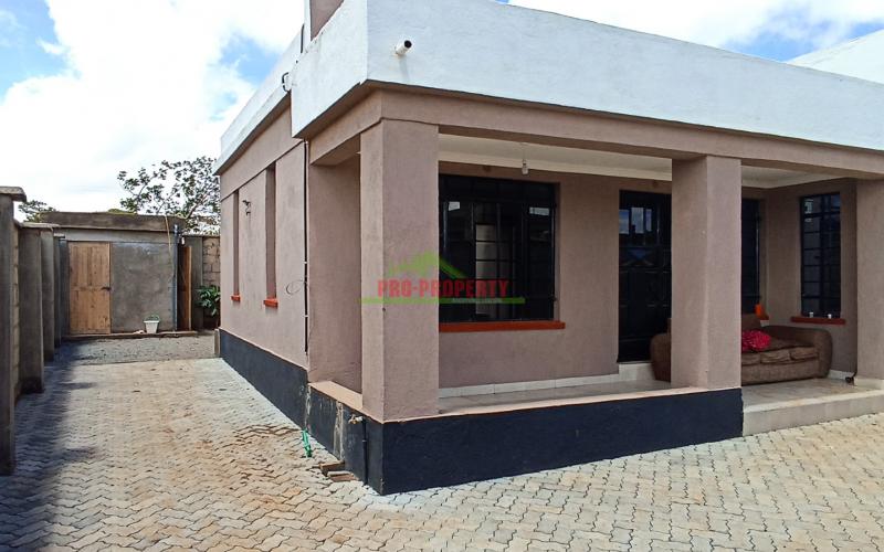 3 Bedroom Flat-roof Bungalow For Sale In Kikuyu, Lusingetti.