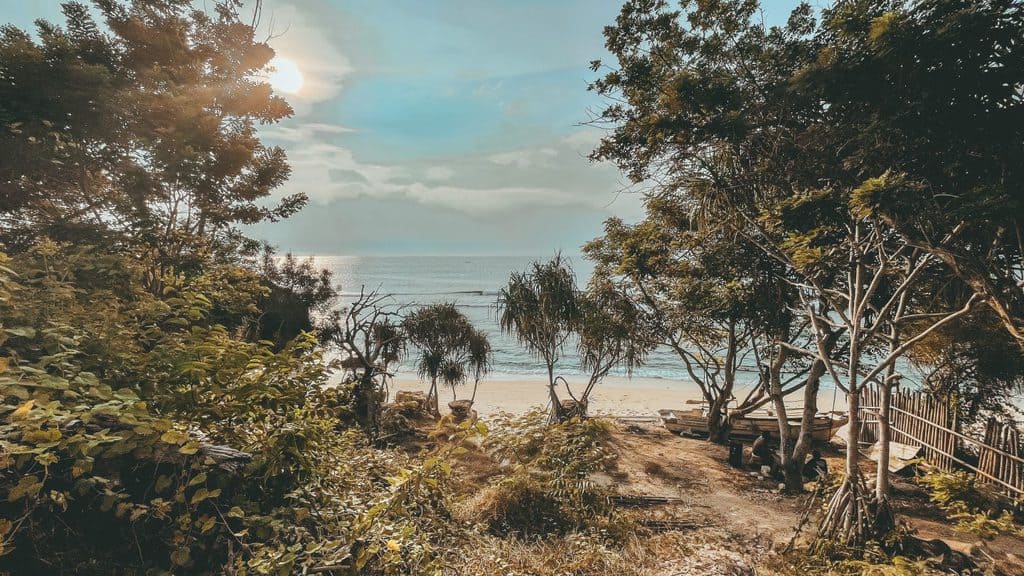 Hidden Beach Nusa Lembongan 