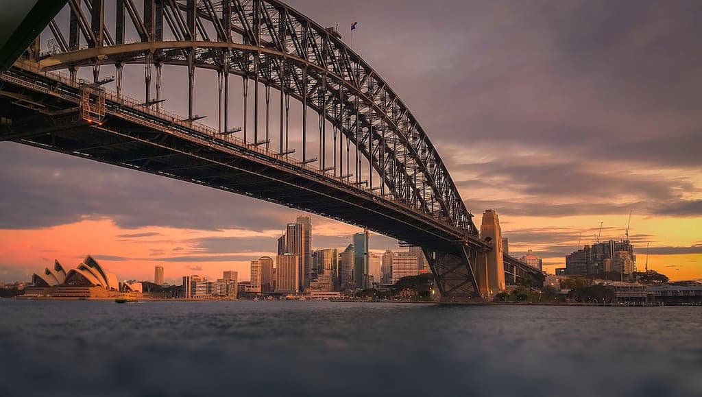 famous landmarks in australia, Sydney Harbor Bridge