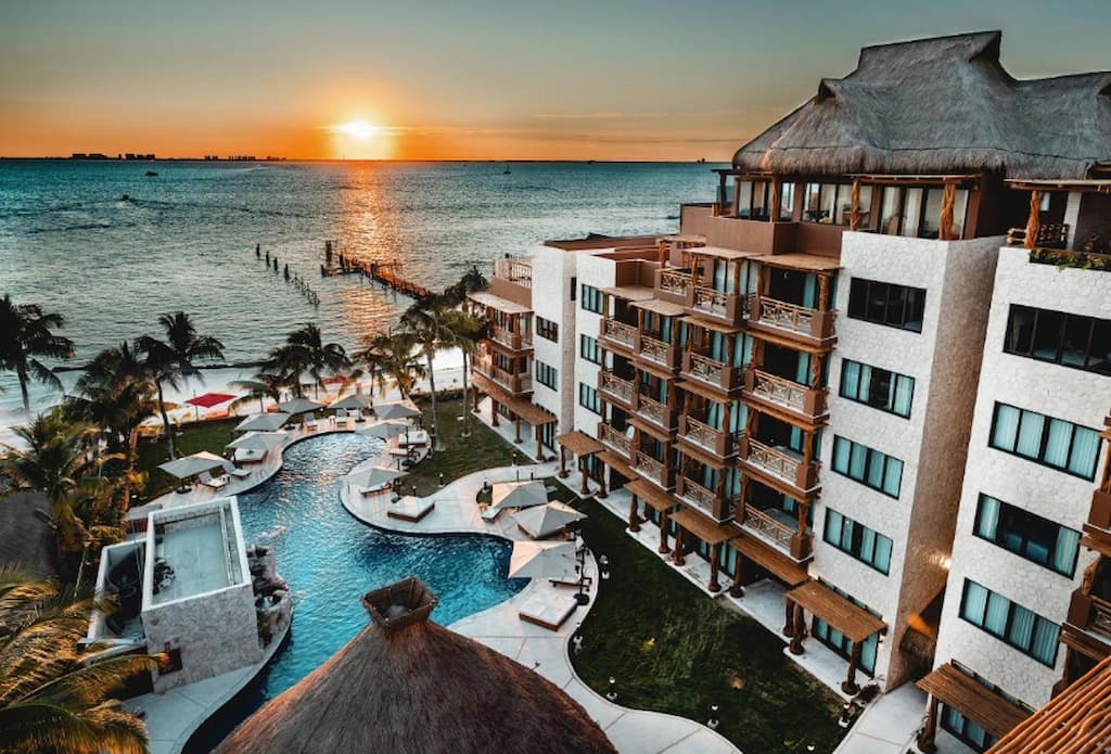 best resorts in Isla Mujeres