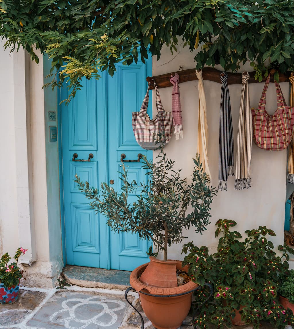 A Guide to where to stay in Naxos.