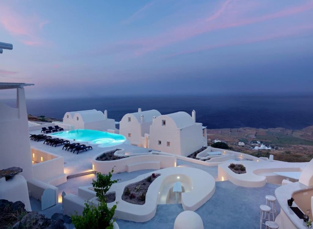Imerovigli Santorini hotels with private pool