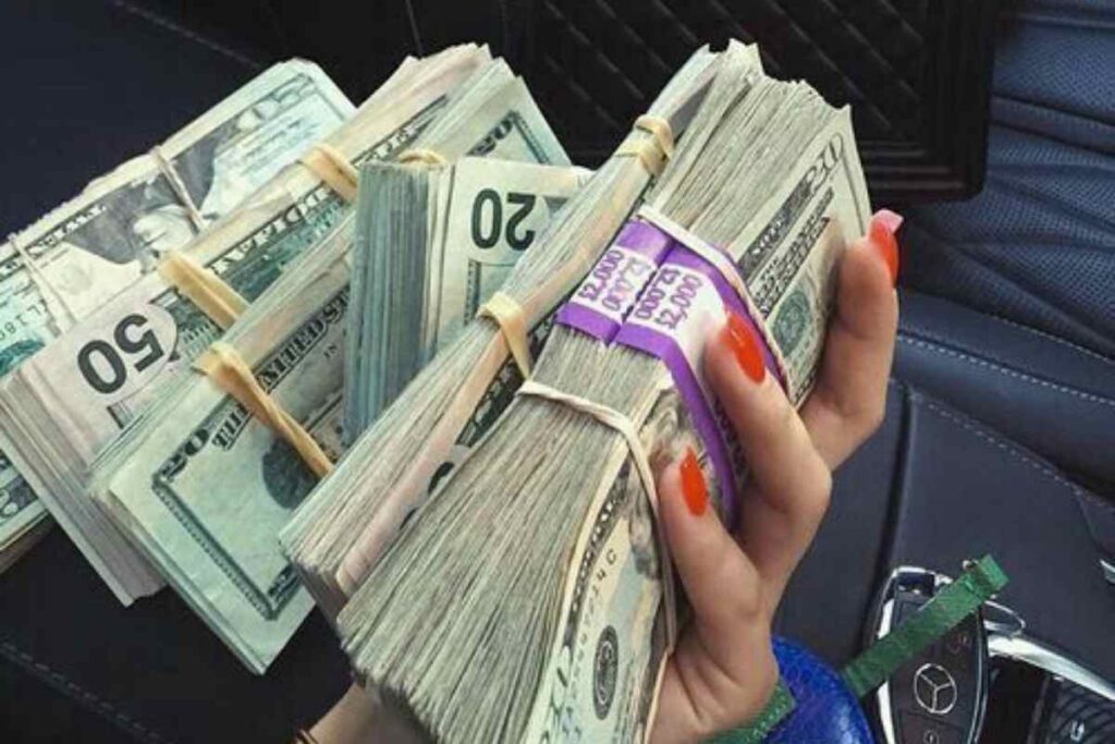 Simple money spells to attract money