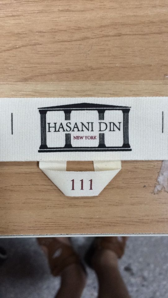 Din-Hansani-label-sample