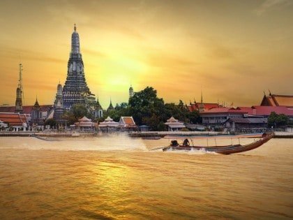 Sunset view Wat Arun