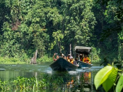 Boat Belum Rainforest Resort
