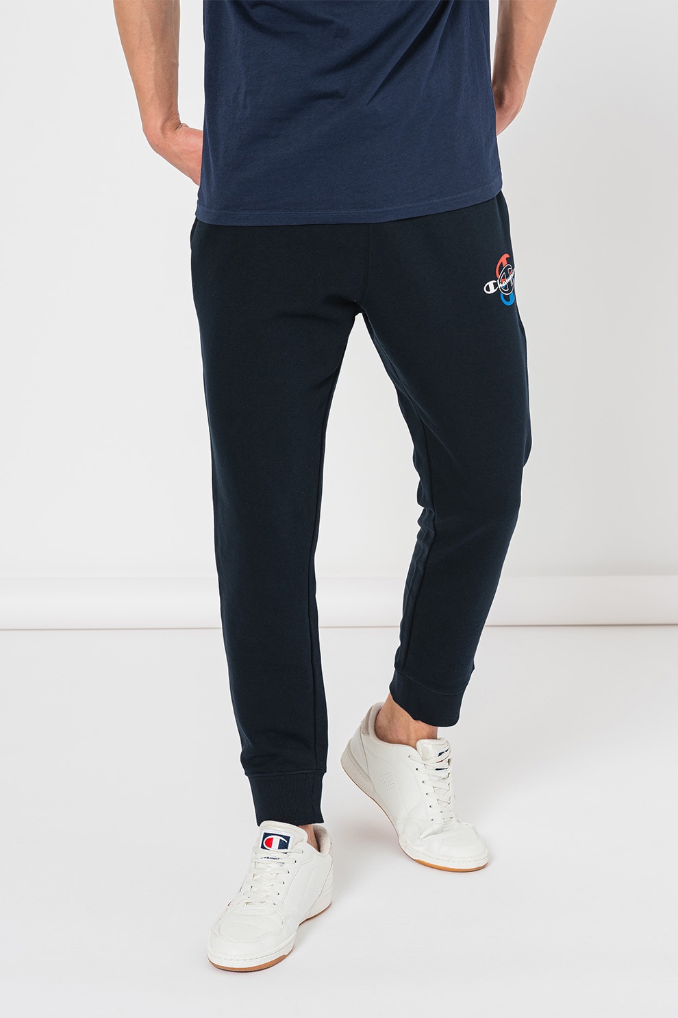 Champion, Pantaloni de trening cu detaliu logo si banda in talie cu snur de ajustare, Bleumarin