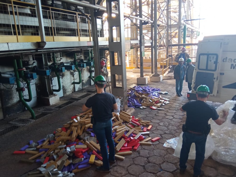 Polícia Civil de Ourinhos incinera mais de 1,5 tonelada de droga apreendida em operações — Foto: Polícia Civil/Divulgação