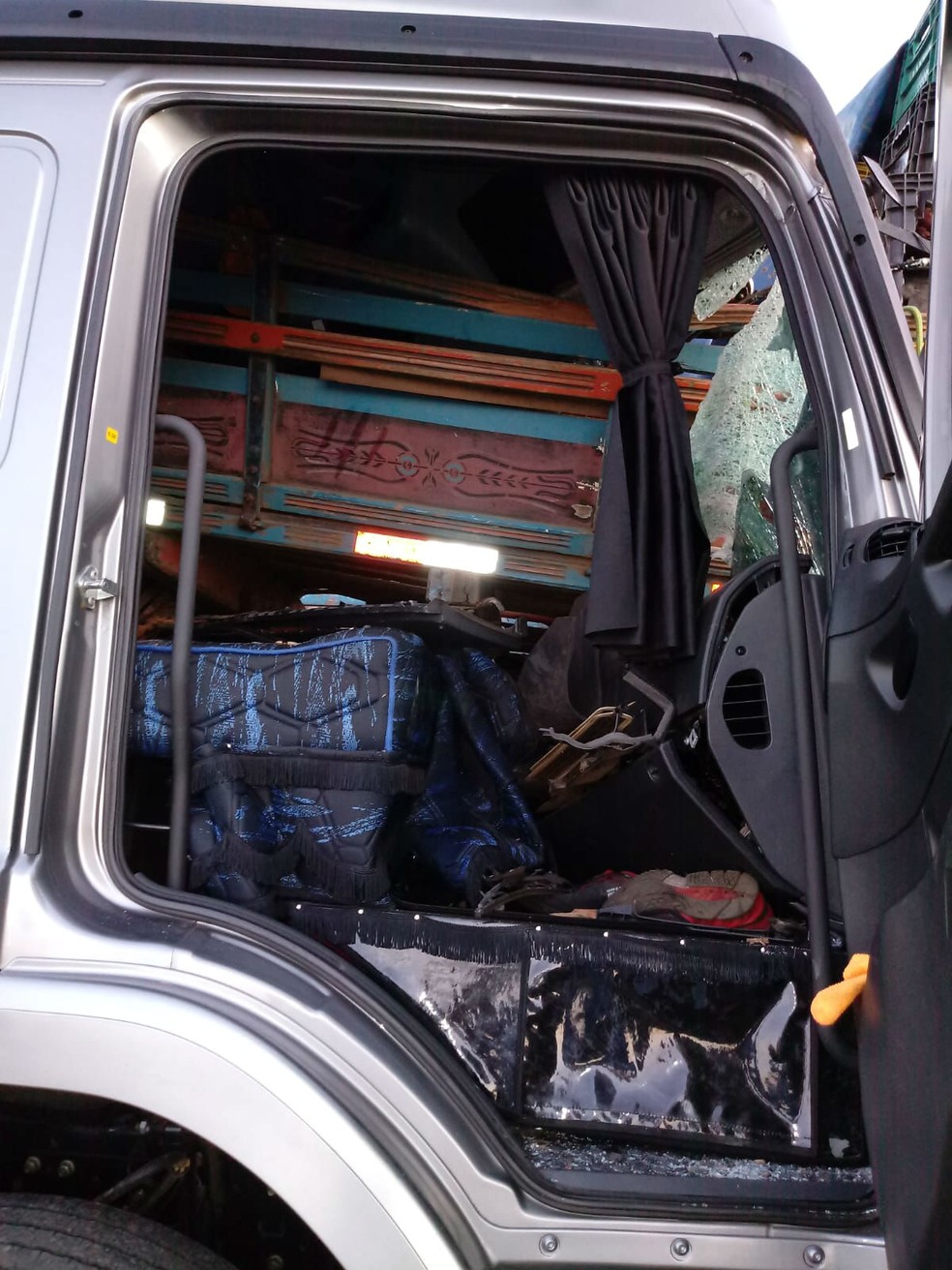 Engavetamento interdita a Rodovia Raposo Tavares e provoca mortes em Sorocaba — Foto: Arquivo Pessoal