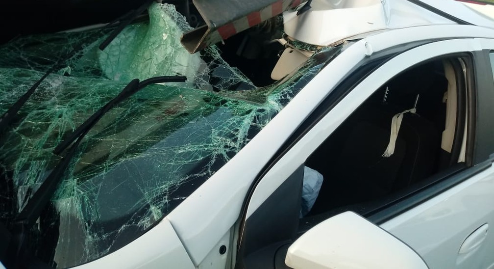 Motorista saiu ilesa após acidente entre carro e caminhão em Piracicaba — Foto: José Barbosa/Arquivo pessoal 