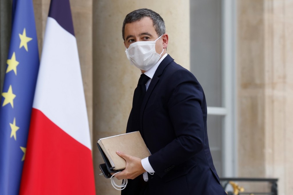 Ministro do Interior da França, Gérald Darmanin, chega para reunião no Palácio do Eliseu nesta segunda (19) — Foto: Ludovic Marin/AFP