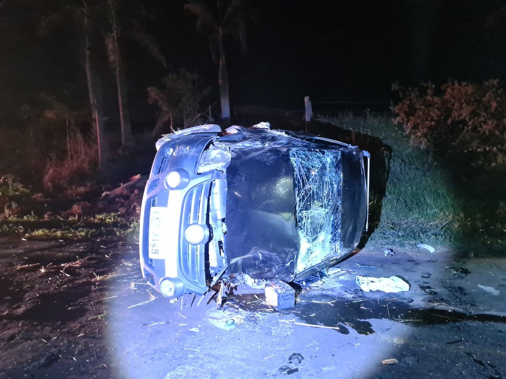 Motorista do carro fugiu sem prestar socorro após o acidente em Tupã — Foto: João Trentini/ Divulgação 