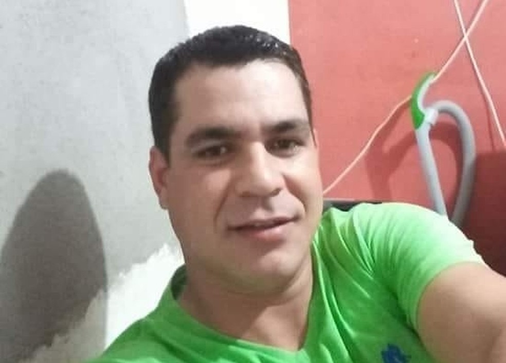Adelson de Oliveira Marinho é suspeito de esfaquear a ex-mulher em Avaré — Foto: Arquivo pessoal