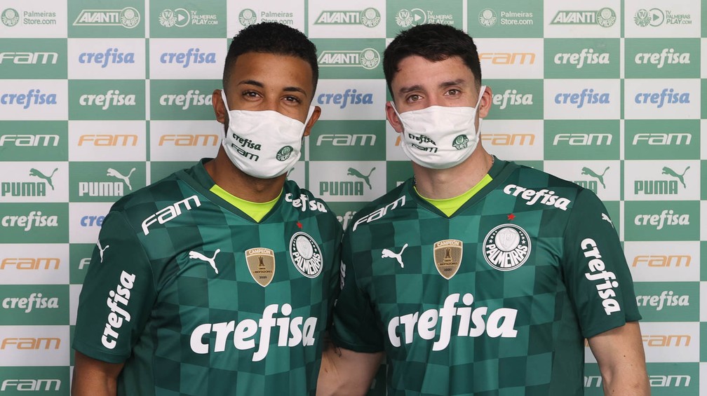 Palmeiras apresenta laterais Jorge e Piquerez — Foto: Agência Palmeiras