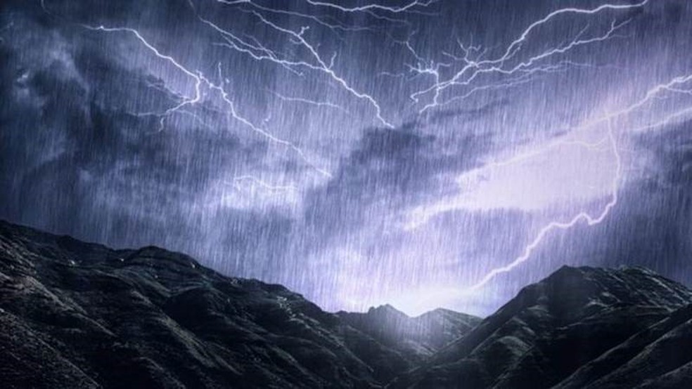 'Como chuva, mas com pedras e ventos supersônicos' — Foto: INPHO via BBC