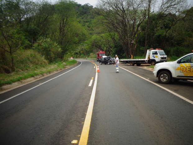 Acidente foi na Rodovia SP-287 em Sarutaiá (Foto: Divulgação/ Polícia Rodoviária Piraju)