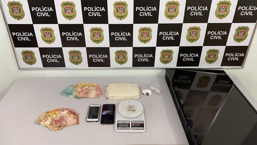 Suspeito de integrar quadrilha que furtou banco foi encontrado com drogas em Jaú — Foto: Polícia Civil/Divulgação