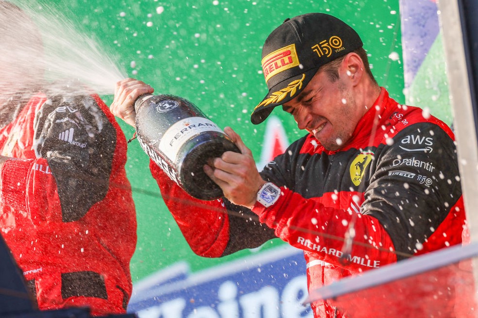 Charles Leclerc comemora vitória no GP da Austrália da F1 2022 
