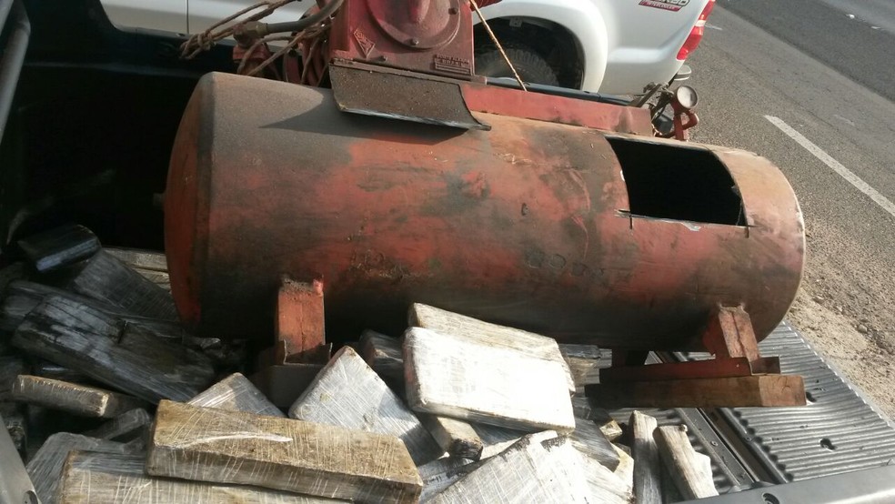 Droga estava escondida em compressor de ar em Bauru (Foto: Polícia Rodoviária/Divulgação)