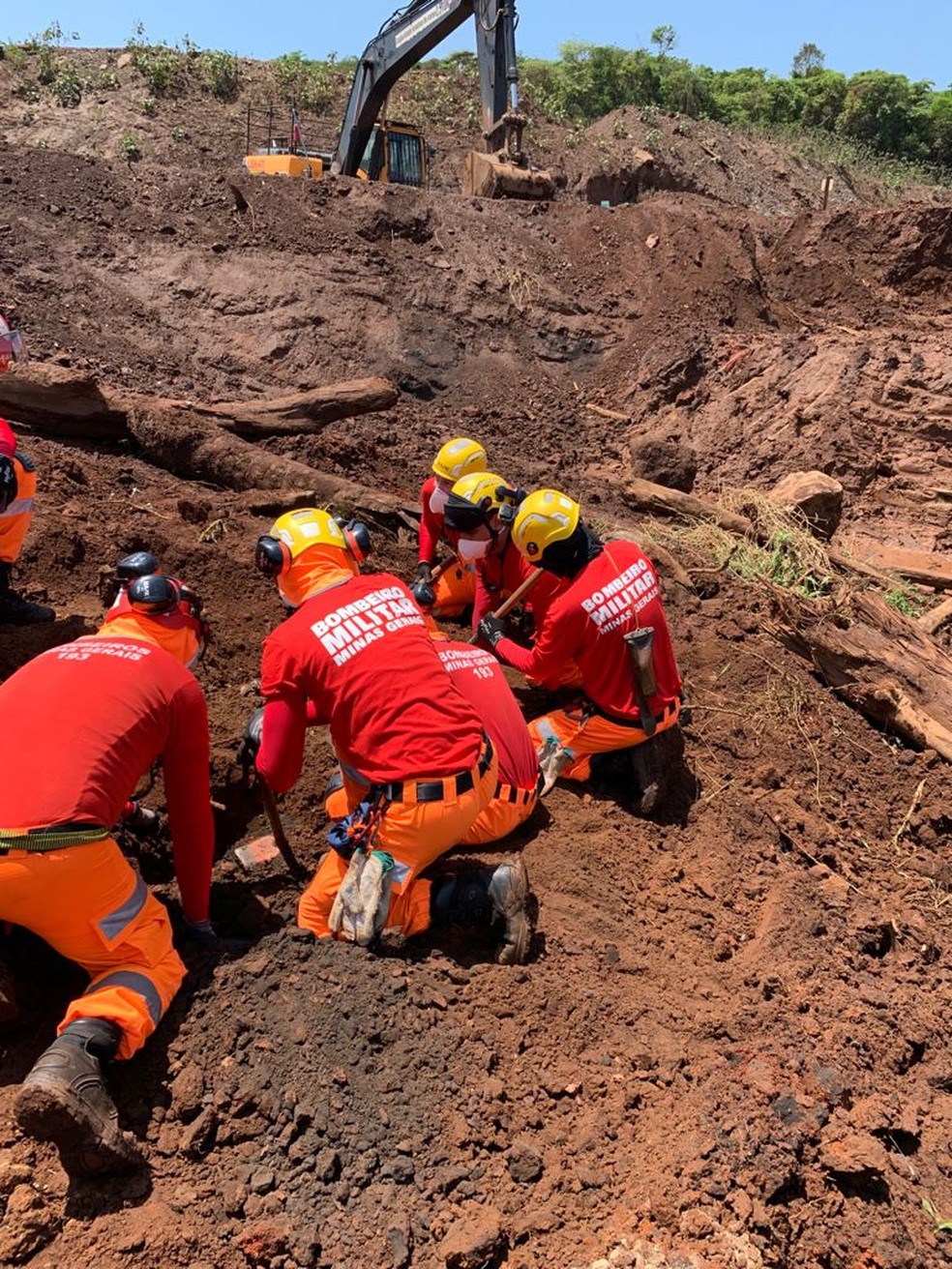 Local onde corpo foi encontrado em Brumadinho, dois anos e oito meses após tragédia da Vale. — Foto: Corpo de Bombeiros / Divulgação
