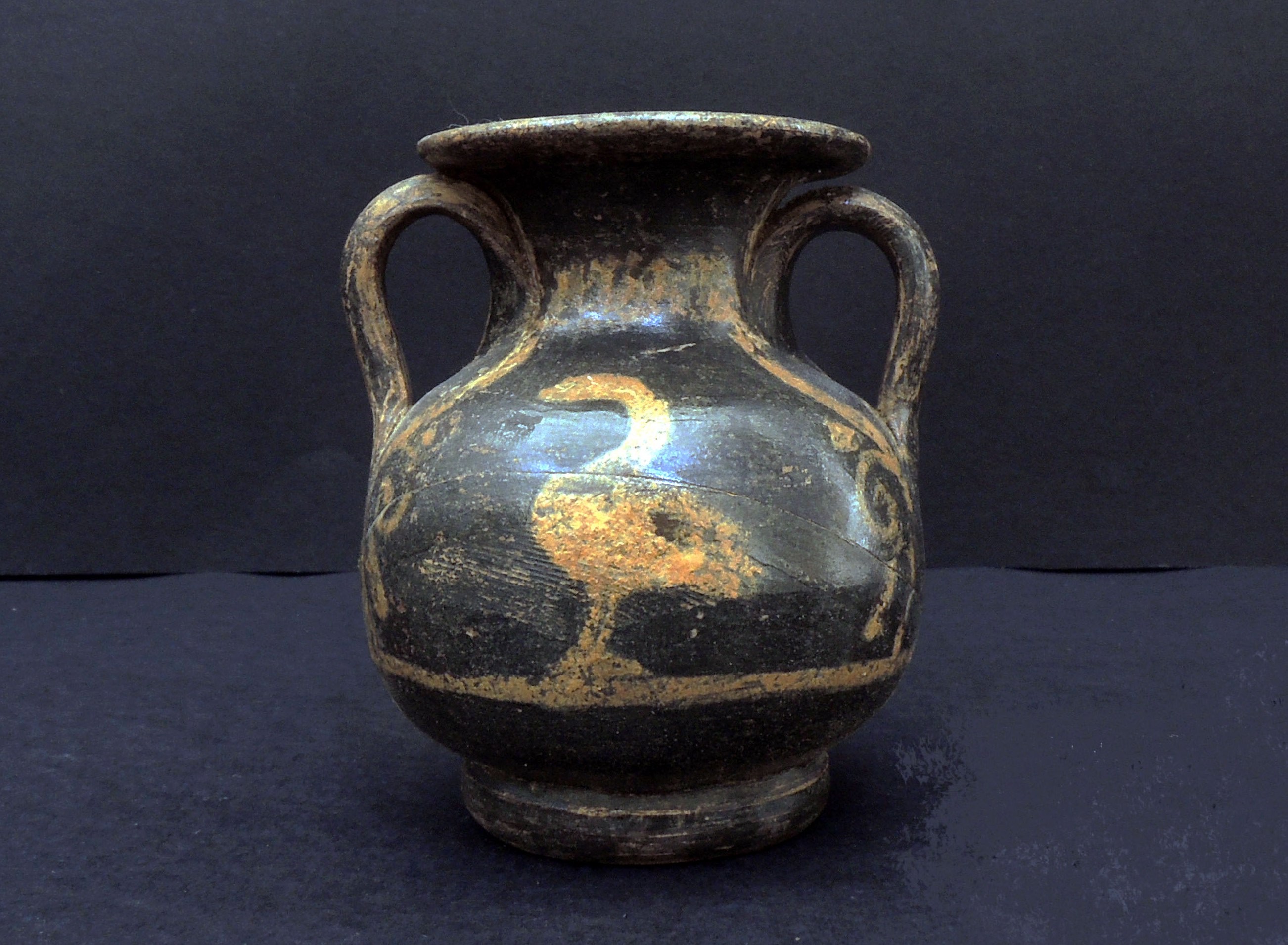 Vaso encontrado no sítio arqueológico (Foto: S OPRINTENDENZA SPECIALE DI ROMA)