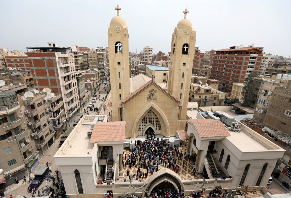 Igreja copta que foi alvo de ataque em Tanta, no Egito, neste domingo (9) (Foto: Mohamed Abd El Ghany/Retuers)