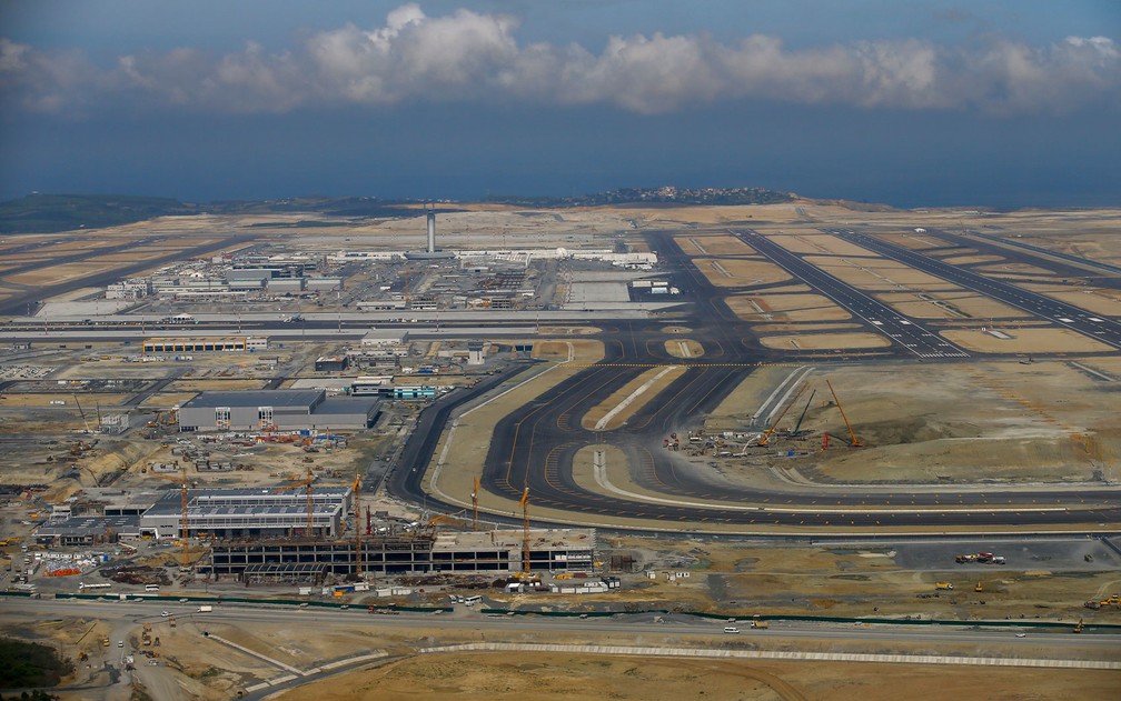 Vista do novo aeroporto de Istambul — Foto: AP Photo/Emrah Gurel
