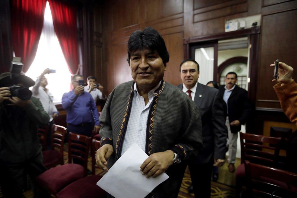 Evo Morales, ex-presidente da Bolívia, participa de coletiva de imprensa no México  — Foto: Luis Cortes/Reuters