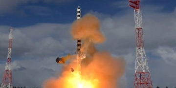 Test launch of Russian Missle