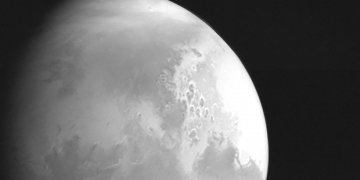 Chinese probe sent first snapshot of Mars