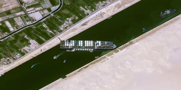Suez Canal Carriers Request Transit Through Russia