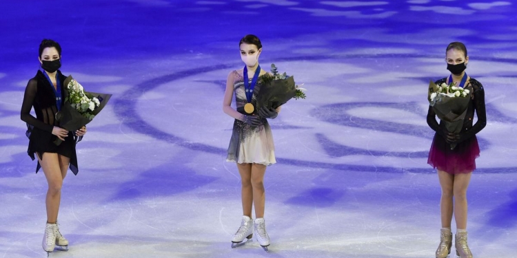 The entire podium at the 2021 World Cup was taken by our girls! Anna Shcherbakova's gold, Elizaveta Tuktamysheva's silver, Alexandra Trusova's bronze.