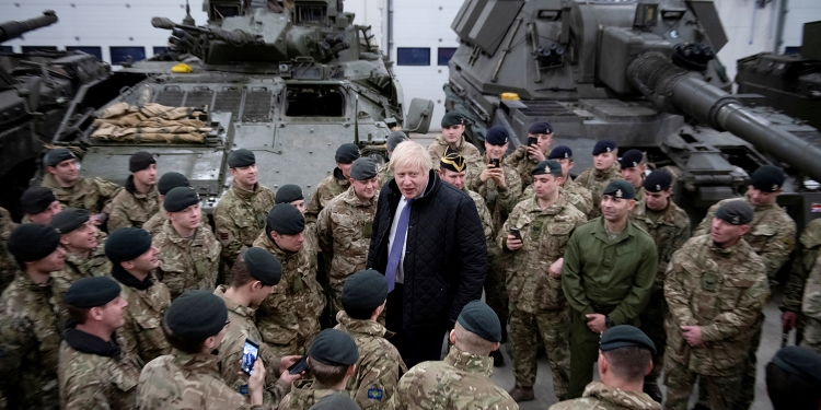 Great Britain decided to seriously change its approach to foreign and defense policy, calling Russia one of the main threats to its security.
