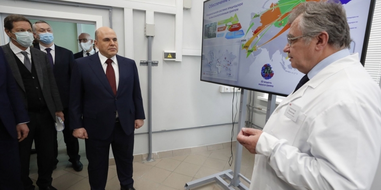 Prime Minister Mikhail Mishustin during a visit to the State Research Center of Virology and Biotechnology "Vector"