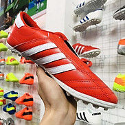 Một mẫu giày thể thao bóng đá cao cấp nhất năm 3 Sọc Đỏ