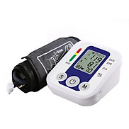 Máy đo huyết áp giúp theo dõi sức khỏe hằng ngày của gia đình bạn. Tặng
