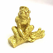 Tượng con Khỉ vàng, chất liệu nhựa được phủ lớp màu vàng óng bắt mắt