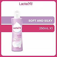 Dung Dịch Vệ Sinh Phụ Nữ Lactacyd Soft & Silky - 100646877 (250ml) - 8936123410070 thumbnail