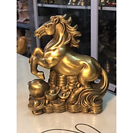 Tượng ngựa đứng trên tiền phong thủy bằng đồng thumbnail