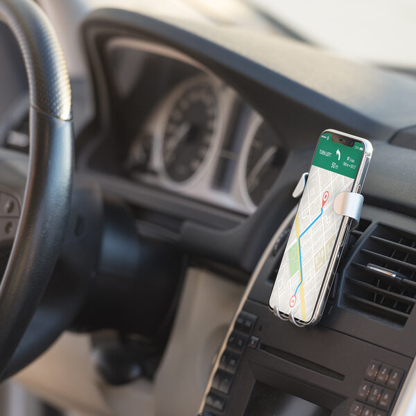 Suporte auto para smartphone com personalização