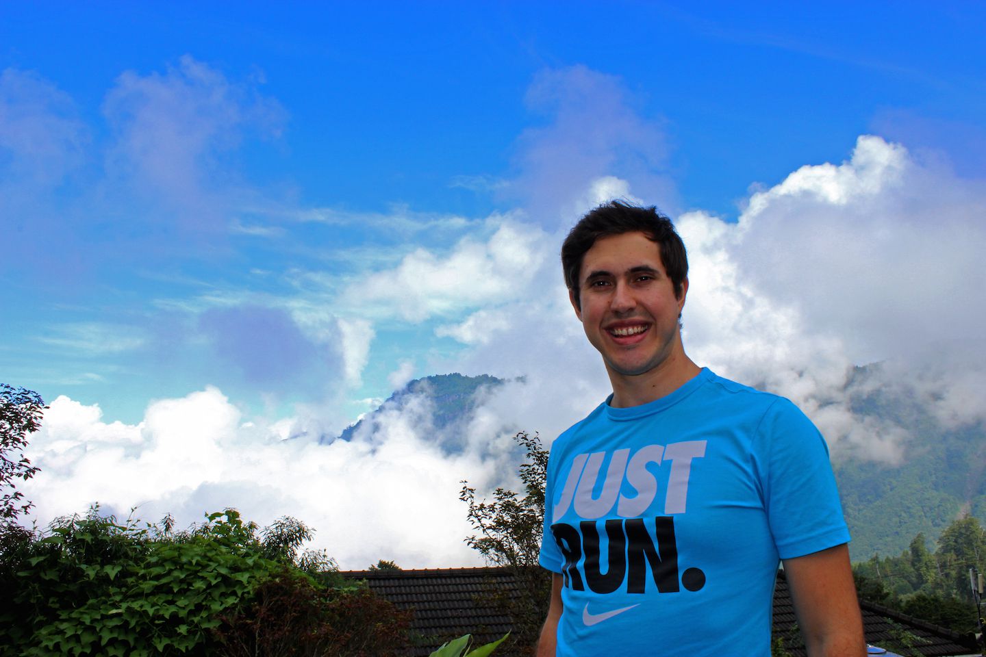 Carlos above the clouds