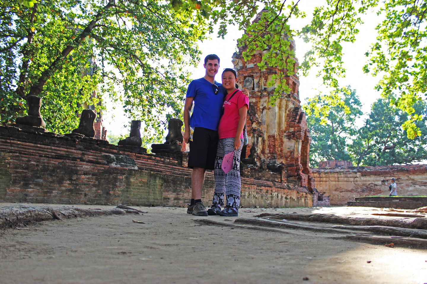 Julie and Carlos at Buddha face at Wat Mahathat, Ayutthaya