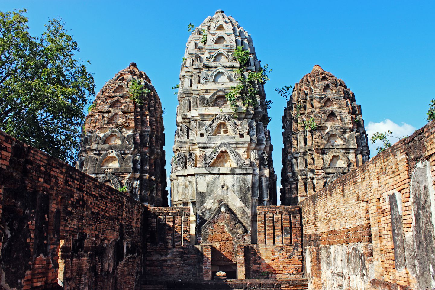 Towers of Wat Si Sawan in Sukhothai