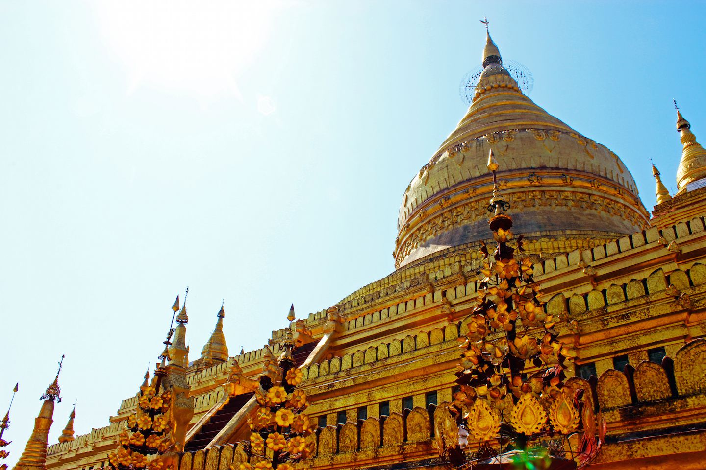 Main stupa at Schwezigon Pagoda, Bagan, Myanmar