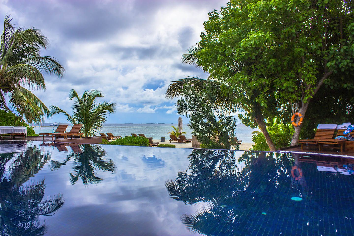Infinity pool at Vadoo Resort, Maldives