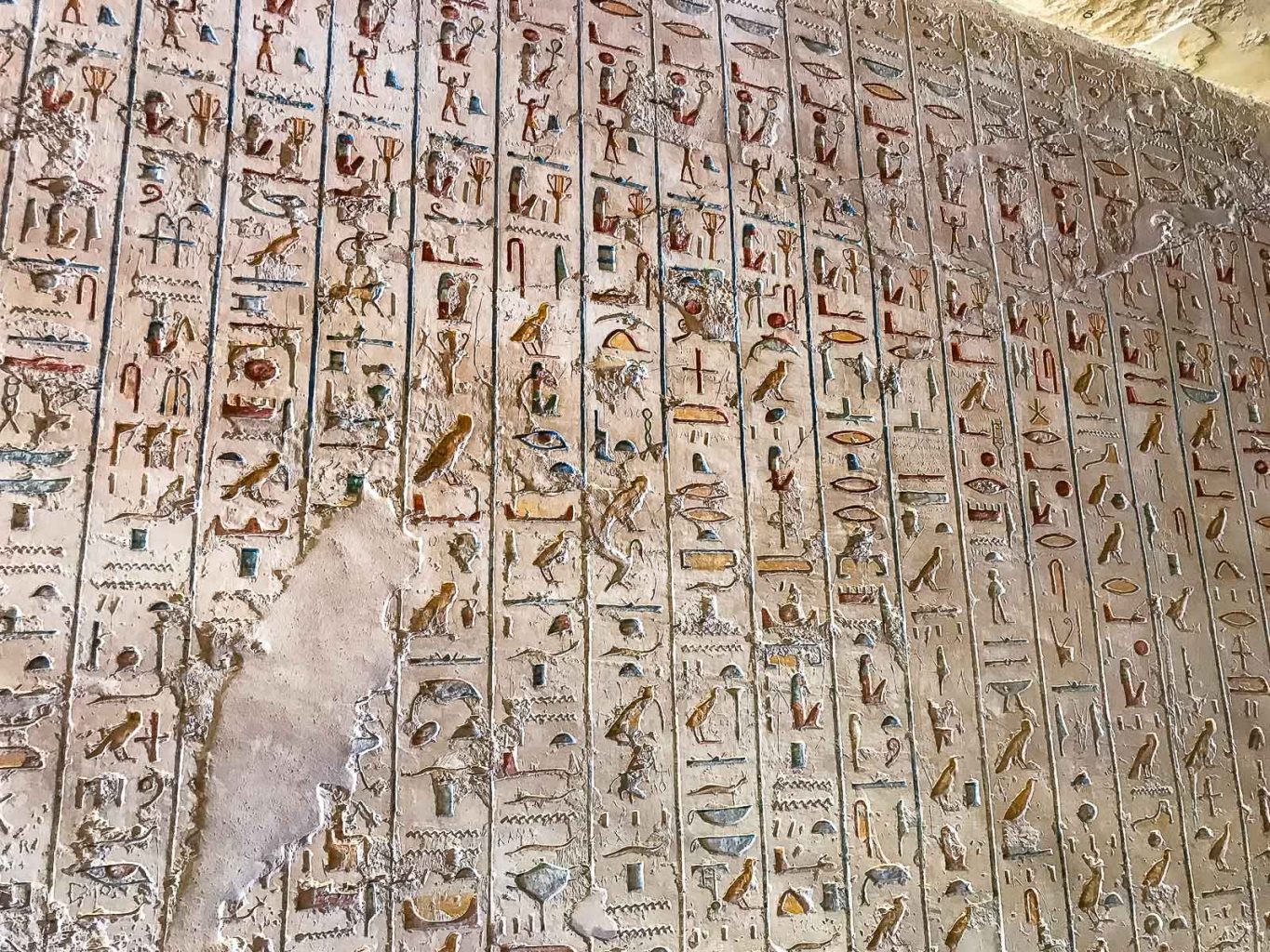 Colors in the tombs of the Valley of the Kings