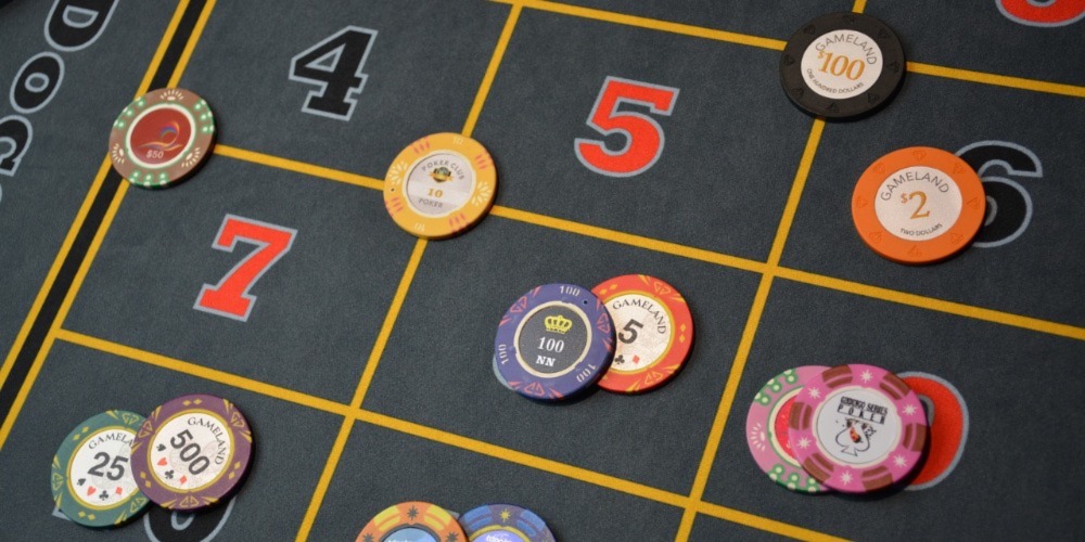 Least Common Numbers in Roulette