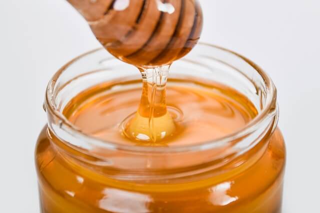 Does Honey Make You Last Longer In Bed: The Sweet Truth!