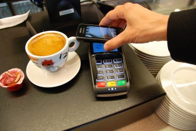 РСХБ запустил сервис Samsung Pay для держателей карт «Мир»