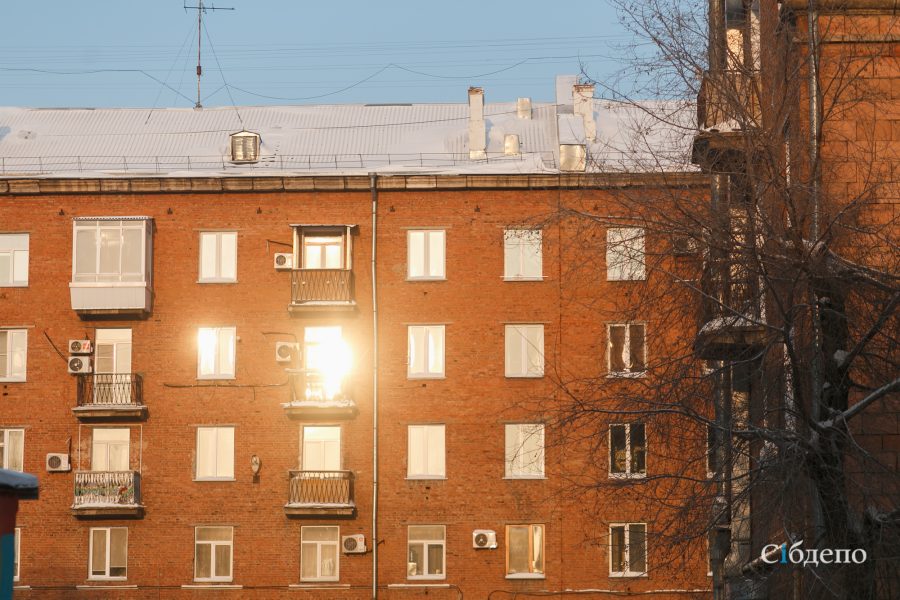 «Что происходит?»: кемеровчане продолжают замерзать у себя в квартирах